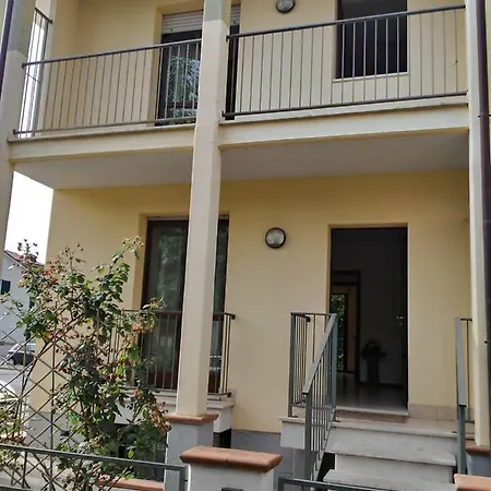 La Casa Della Dinetta Сasa de vacaciones Pietrasanta