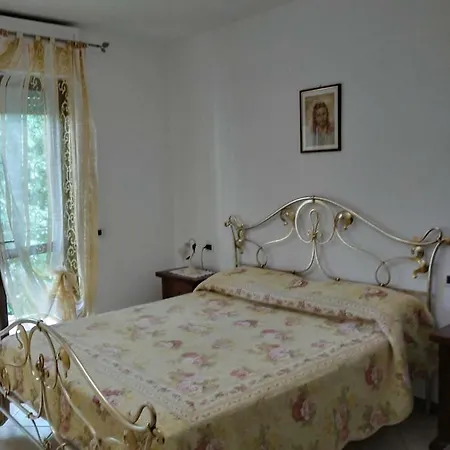 La Casa Della Dinetta Сasa de vacaciones *